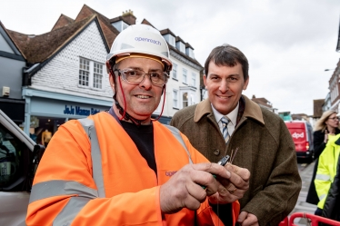 John Glen MP and Openreach Full Fibre Engineer